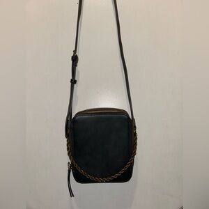 Universal Thread Crossbody bag W/ gold chain